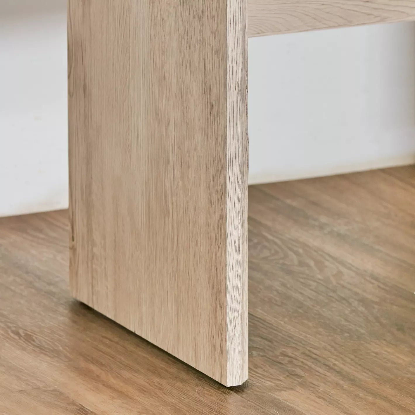 Elegant Design Wood Dressing Table With Mirror And Drawer-GCC Home Center