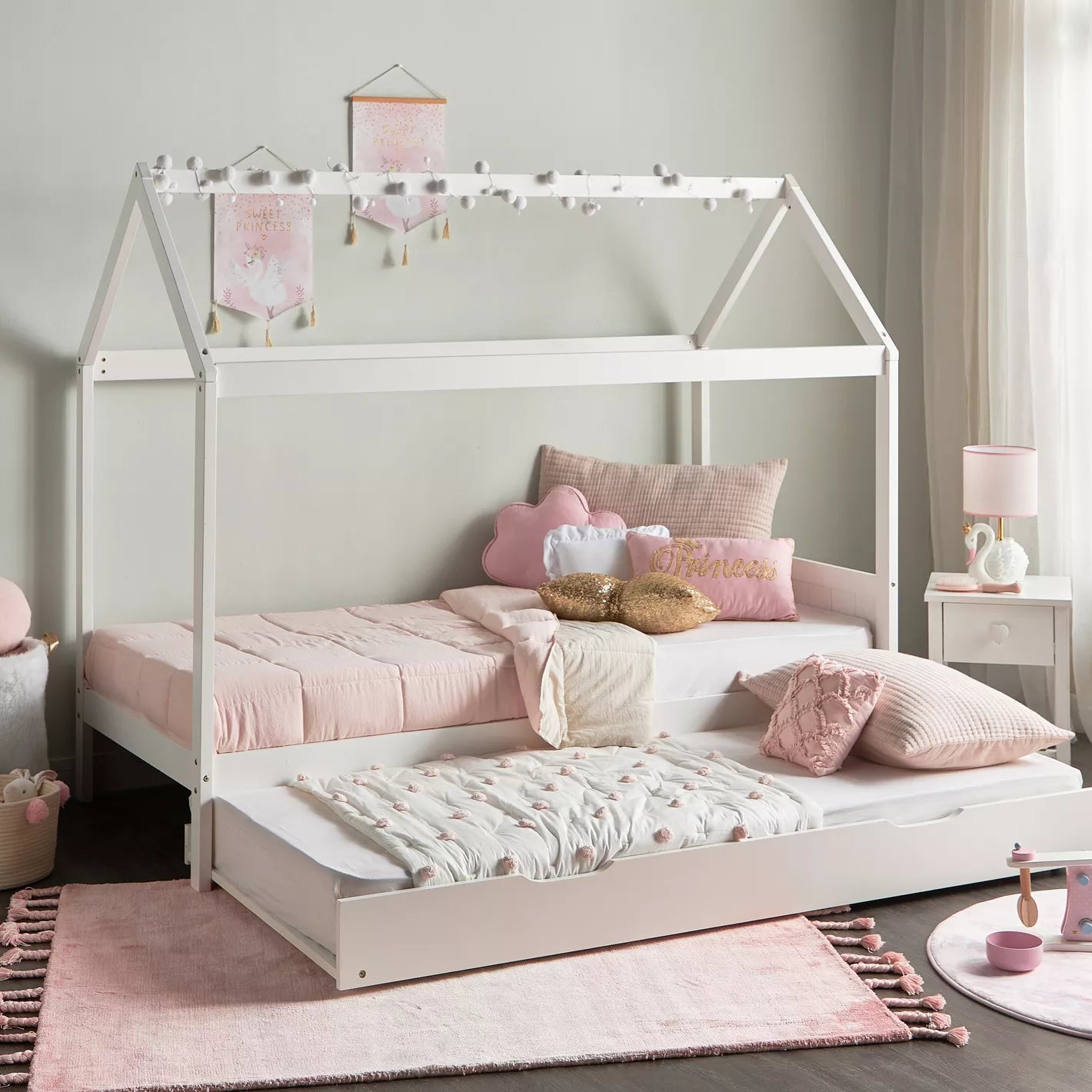 Charming Hut Shape Kids house bed 90x190 cm-GCC Home Center