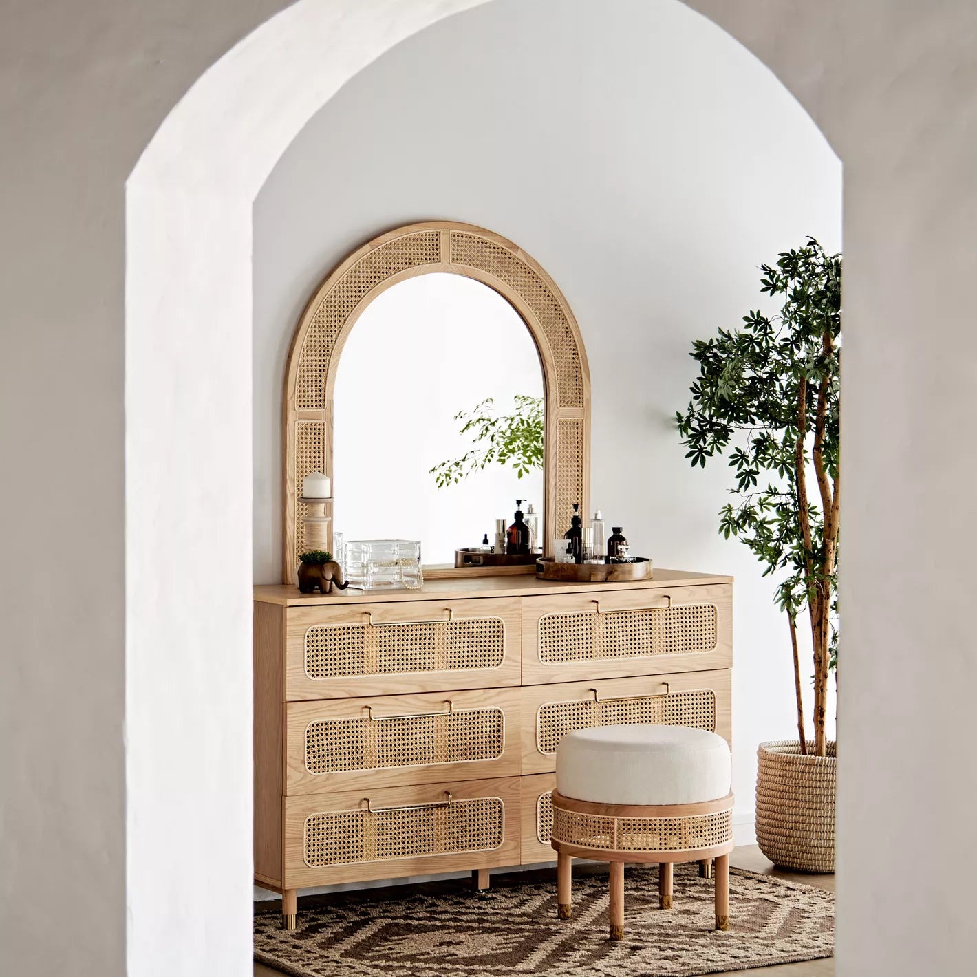 Solid Wood 6-Drawer Dresser With Mirror, Luxury Dressing Table For Organized Storage-GCC Home Center
