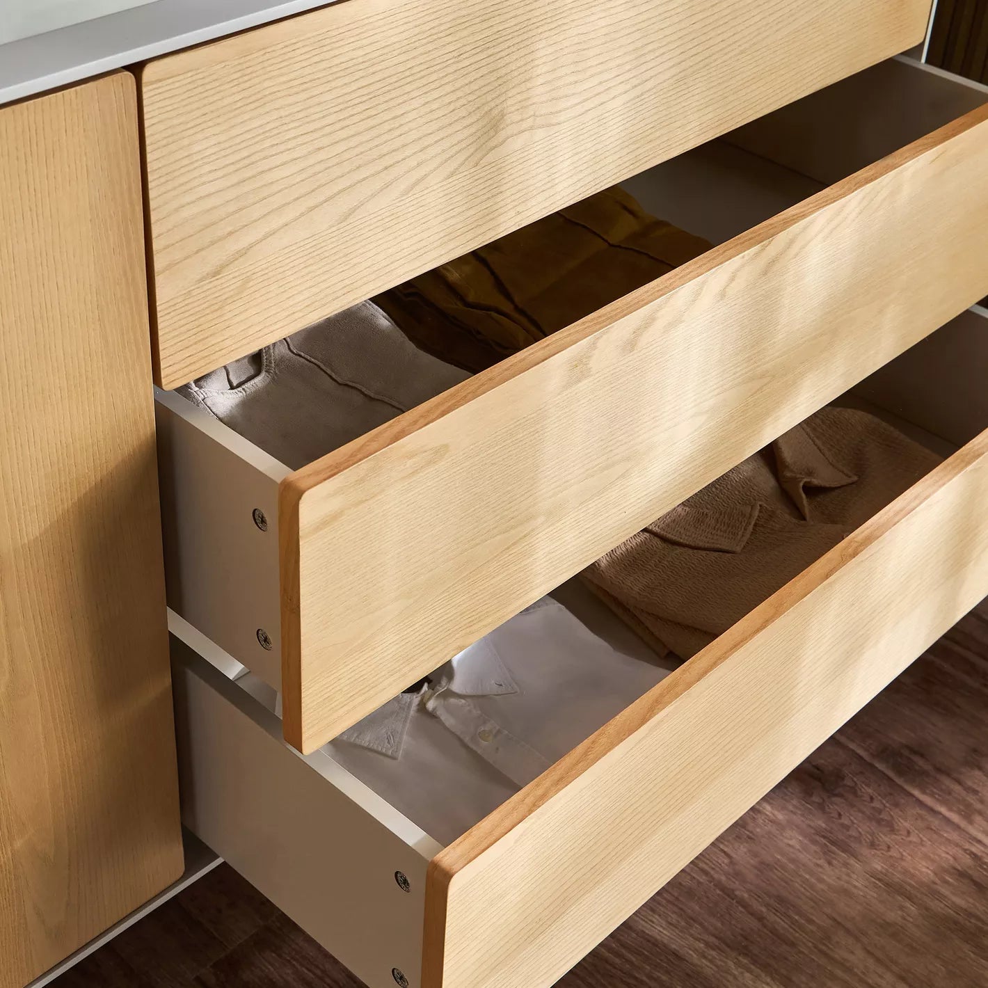 3-Drawer Dresser with Mirror, Modern Engineered Wood Dressing Table For Bedroom-GCC Home Center