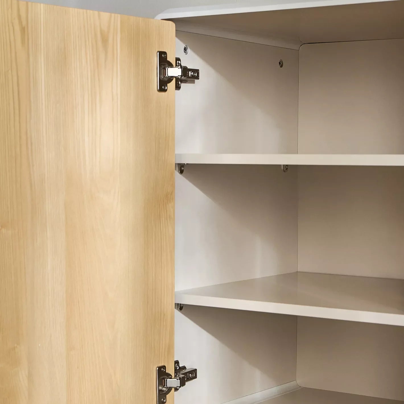 3-Drawer Dresser with Mirror, Modern Engineered Wood Dressing Table For Bedroom-GCC Home Center