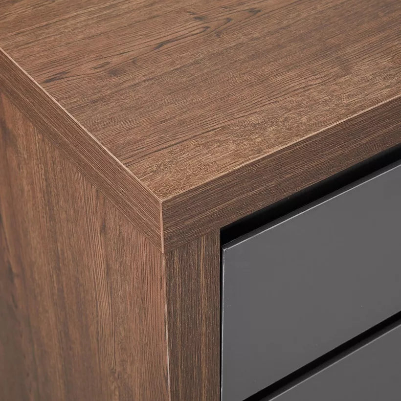 Sideboard with 4 Doors and 4 Drawers