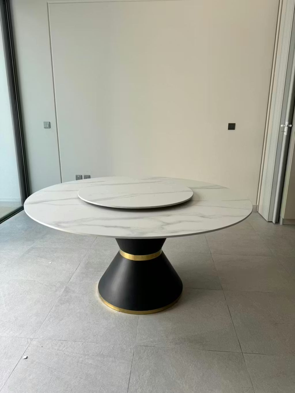 Luxury Round Modern Dining Table with Rotatable Top