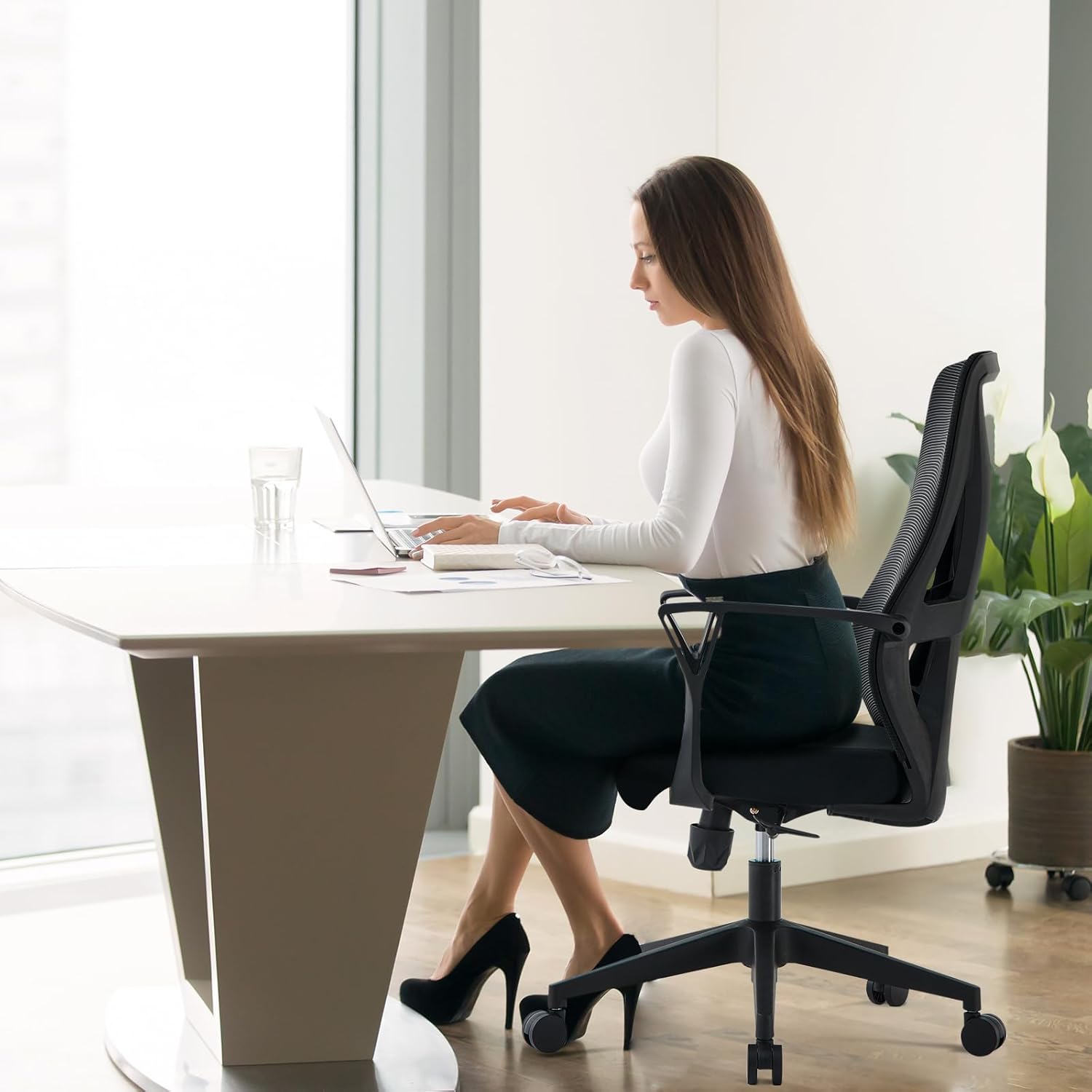 Office Chair Ergonomic Home Office Chair Computer Desk Chairs with Lumbar Support Breathable Mesh Executive Swivel Chair,Black