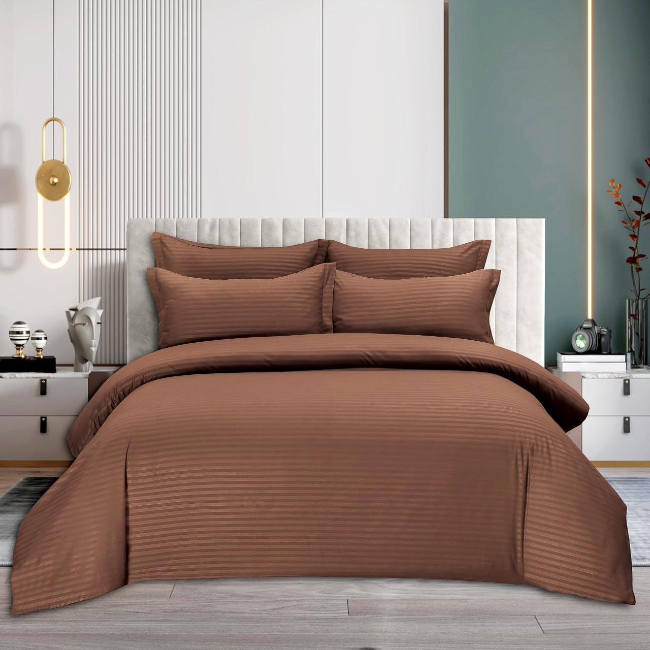 Generic Sleeping Bear 6-Piece Luxury King Size Cotton Bedsheet - Quilt Cover Set | 1 Fitted 200 * 200 Sheet + 1 Quilt Cover + 4 Pillow Cases (Beige)-GCC Home Center
