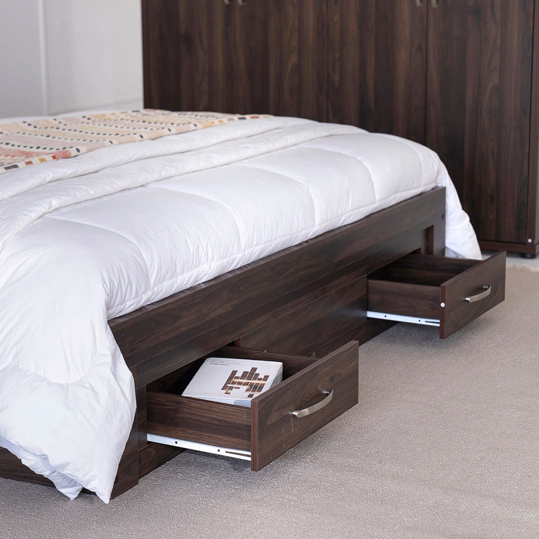 High-Quality Bed with Drawers And Headboard