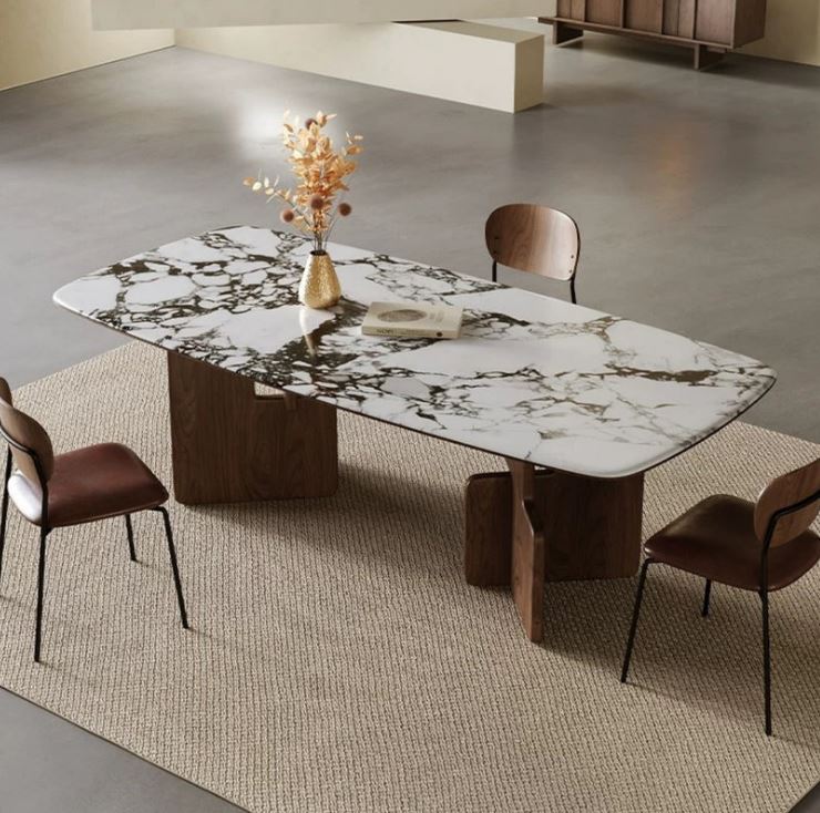 Elegant Dining Table 160–180cm