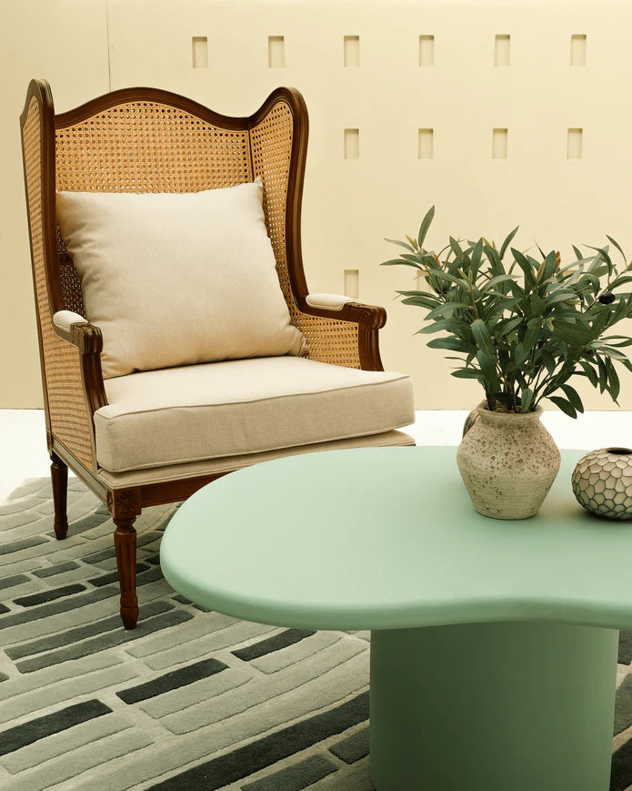 Elegant Flower Design Coffee Table