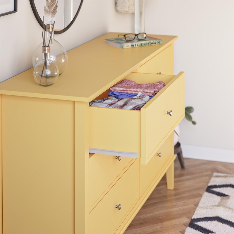 Soderville 6 Drawer Dresser in Pink-GCC Home Center