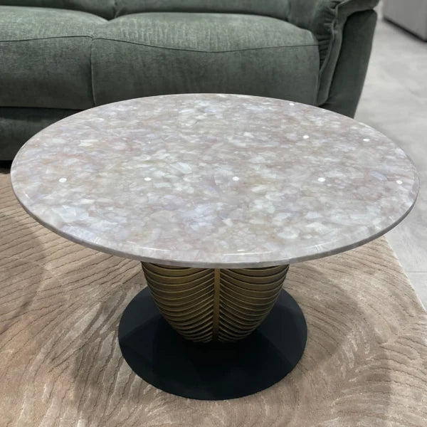 Round Coffee Table - Sleek Simplicity for Modern Living