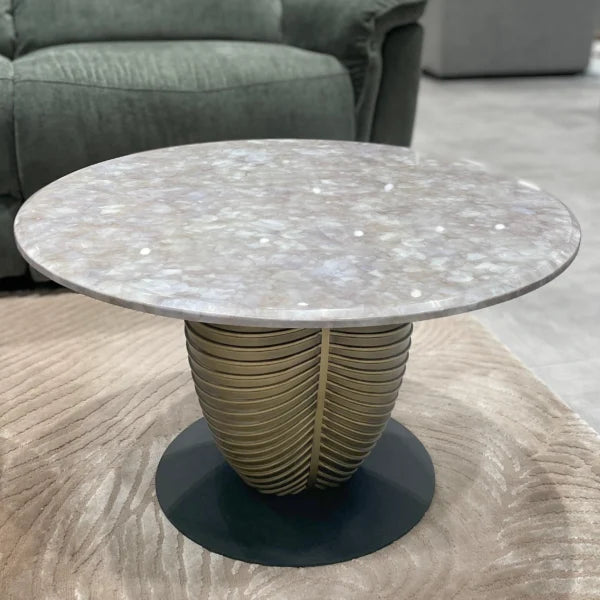 Round Coffee Table - Sleek Simplicity for Modern Living