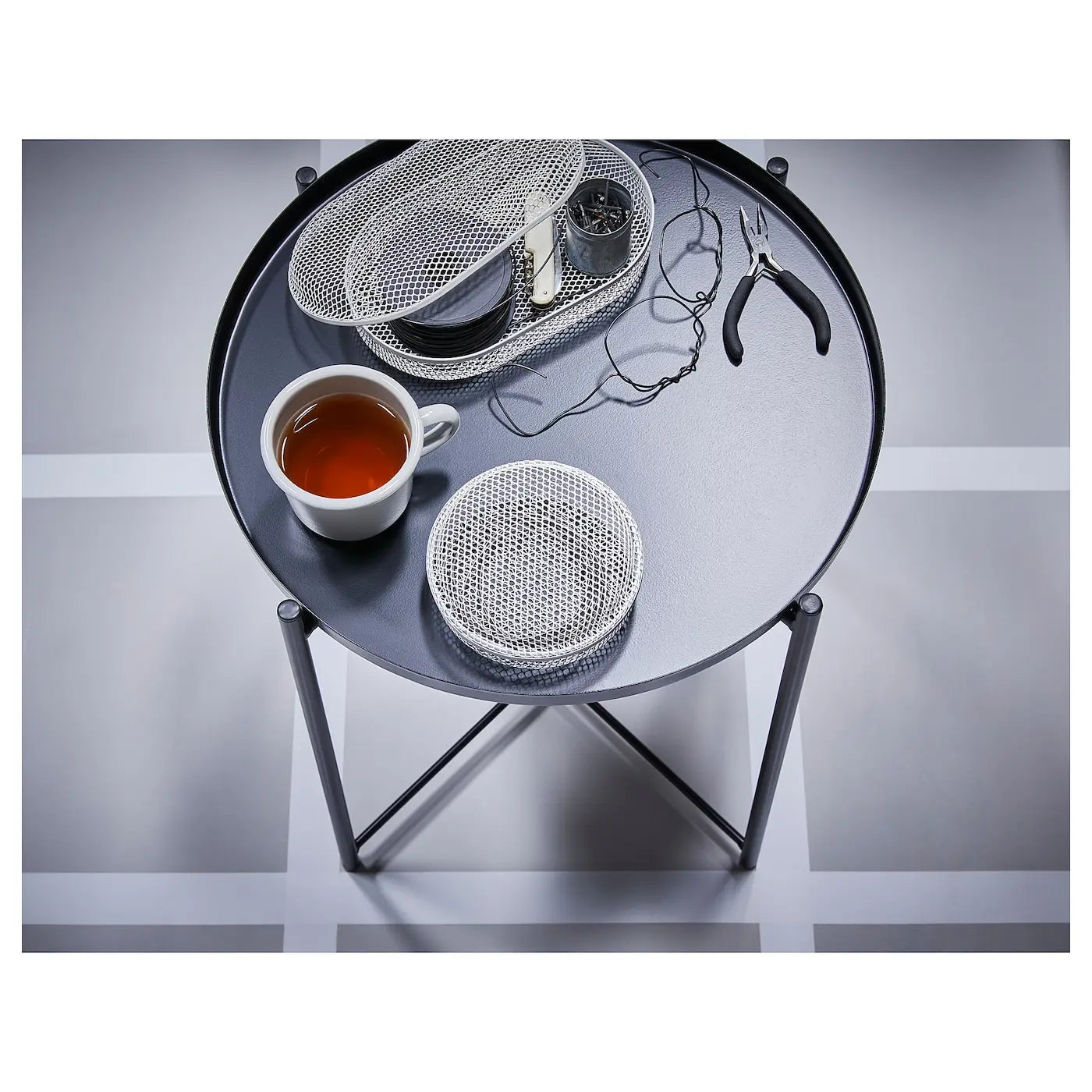 Round Folding Tray Table with Electrostatic Plated Metal Stand-GCC Home Center
