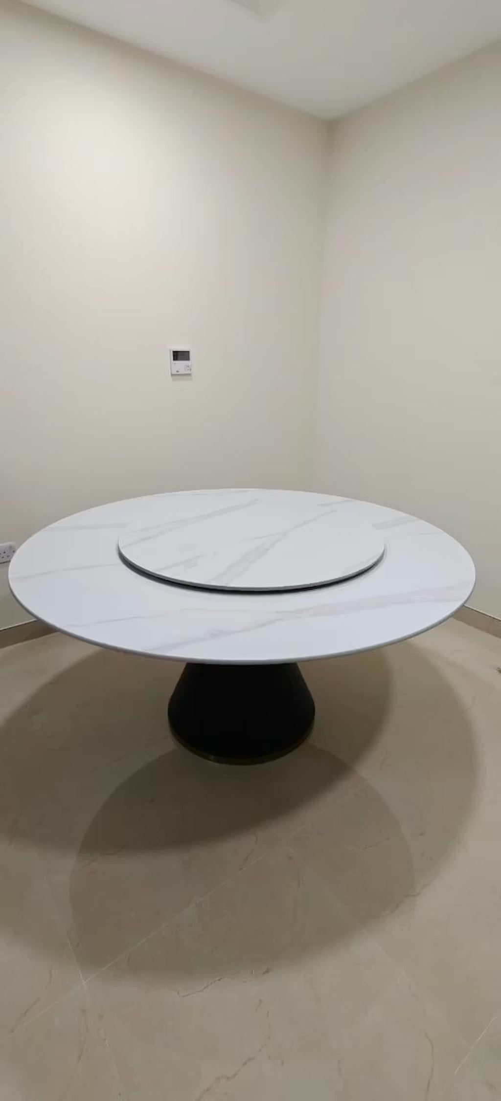 Luxury Round Modern Dining Table with Rotatable Top