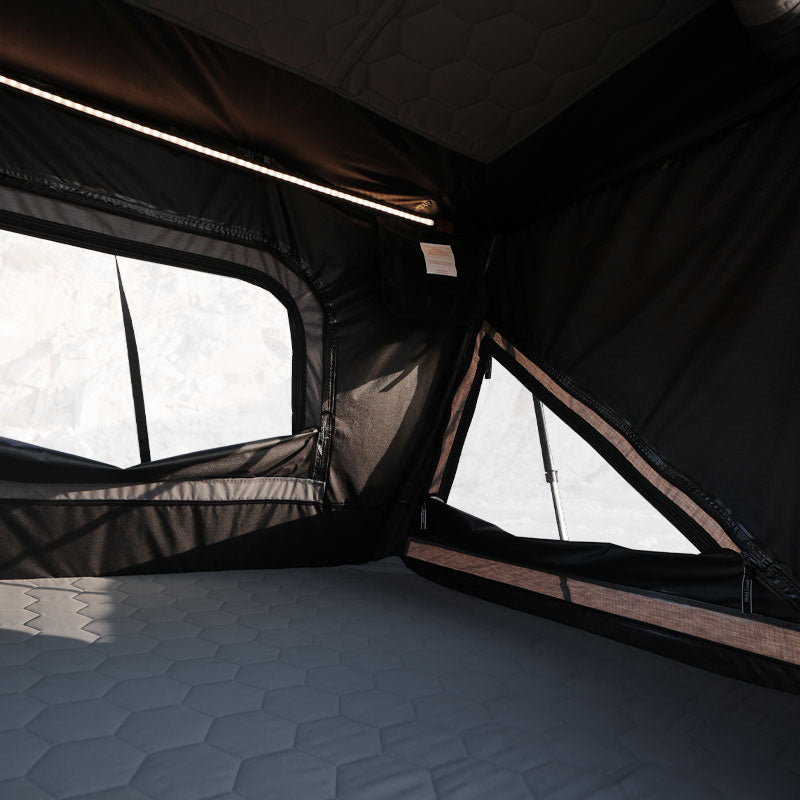 Coolbaby Wild Land WRFT-01 4WD Aluminum Z-Shape Hard Shell Roof Top Tent