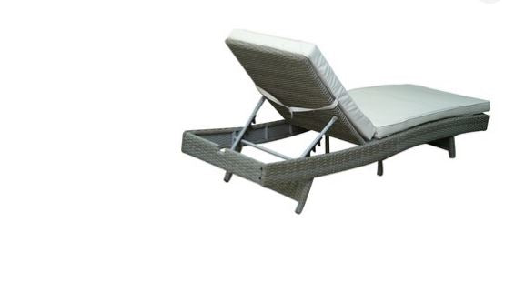 Rattan Sun lounger with Beige Cushion – Steel Frame Outdoor Lounger (190×70×26 cm, 8 cm Cushion)