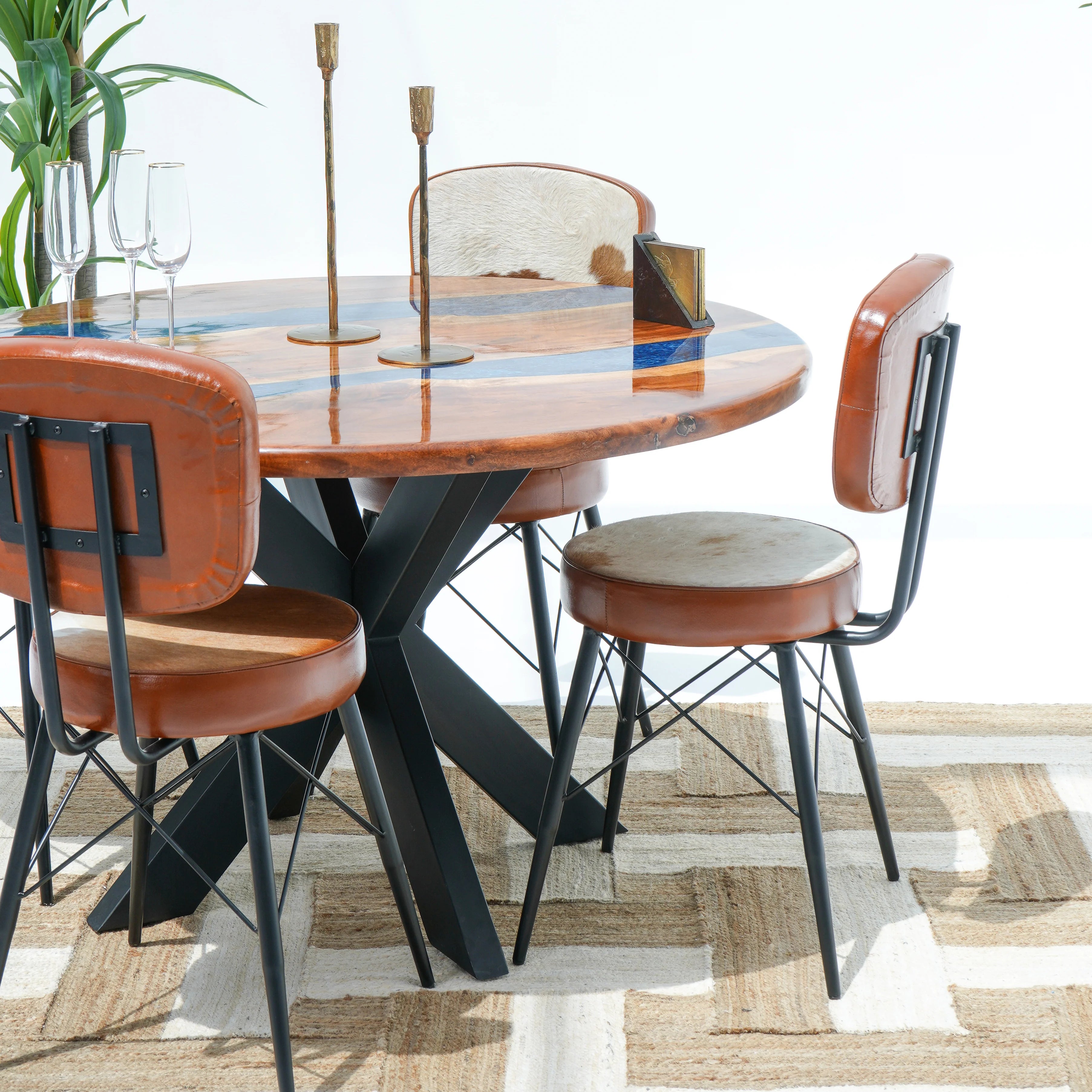 Luxury Epoxy Round Dining Table