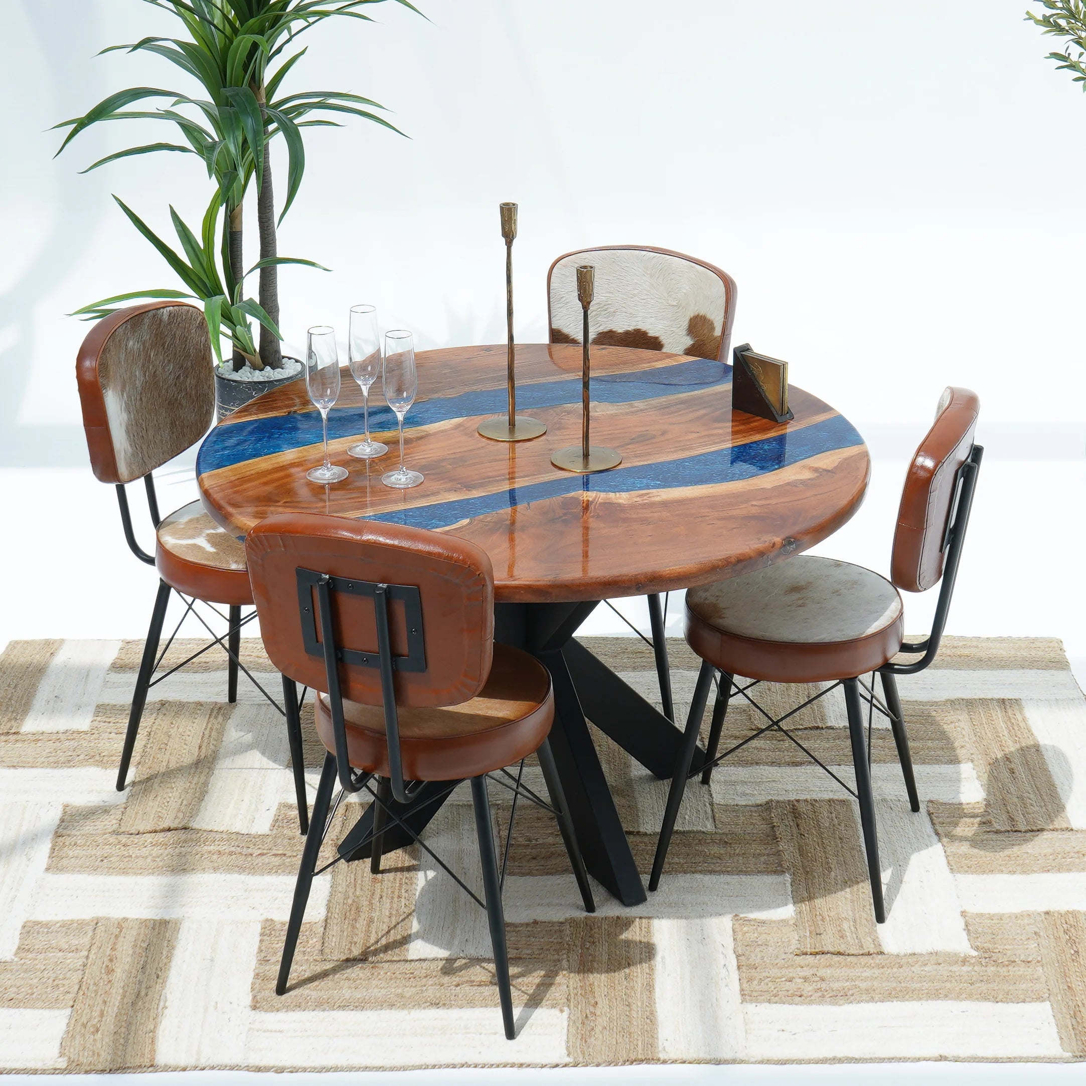 Luxury Epoxy Round Dining Table