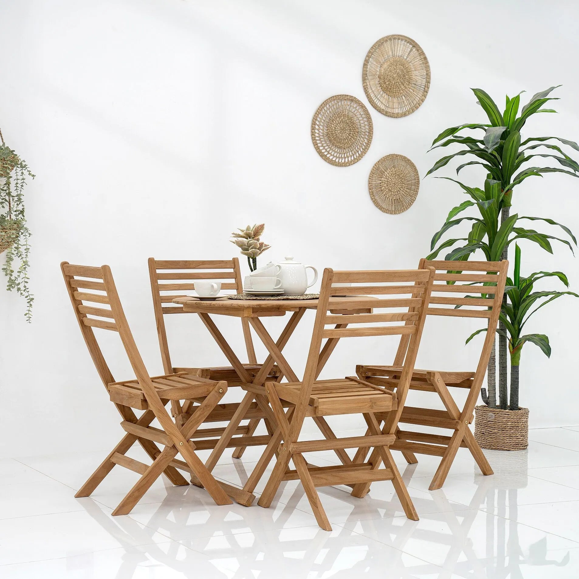 Foldable 4 Seater Outdoor Dining Set – Round