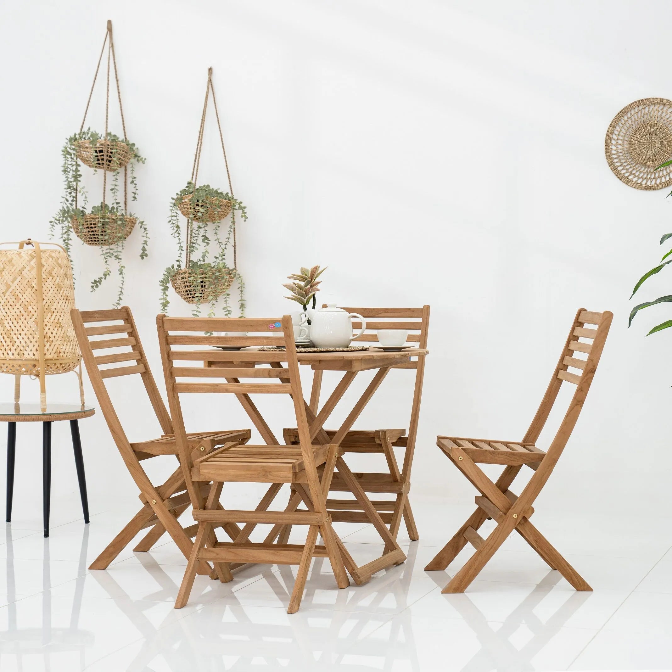 Foldable 4 Seater Outdoor Dining Set – Round