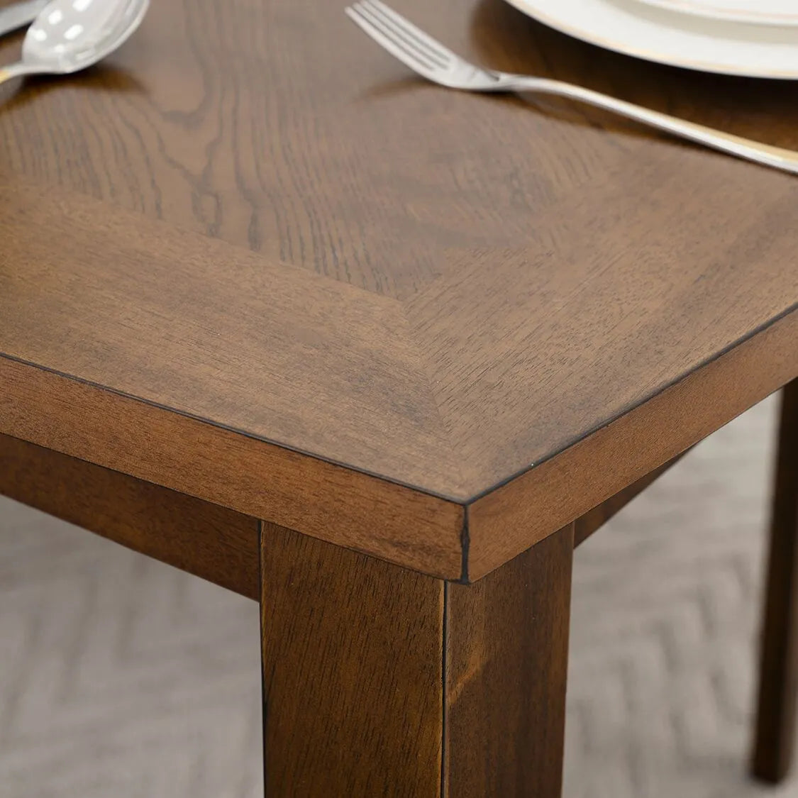 6-Seater Dining Set – Walnut