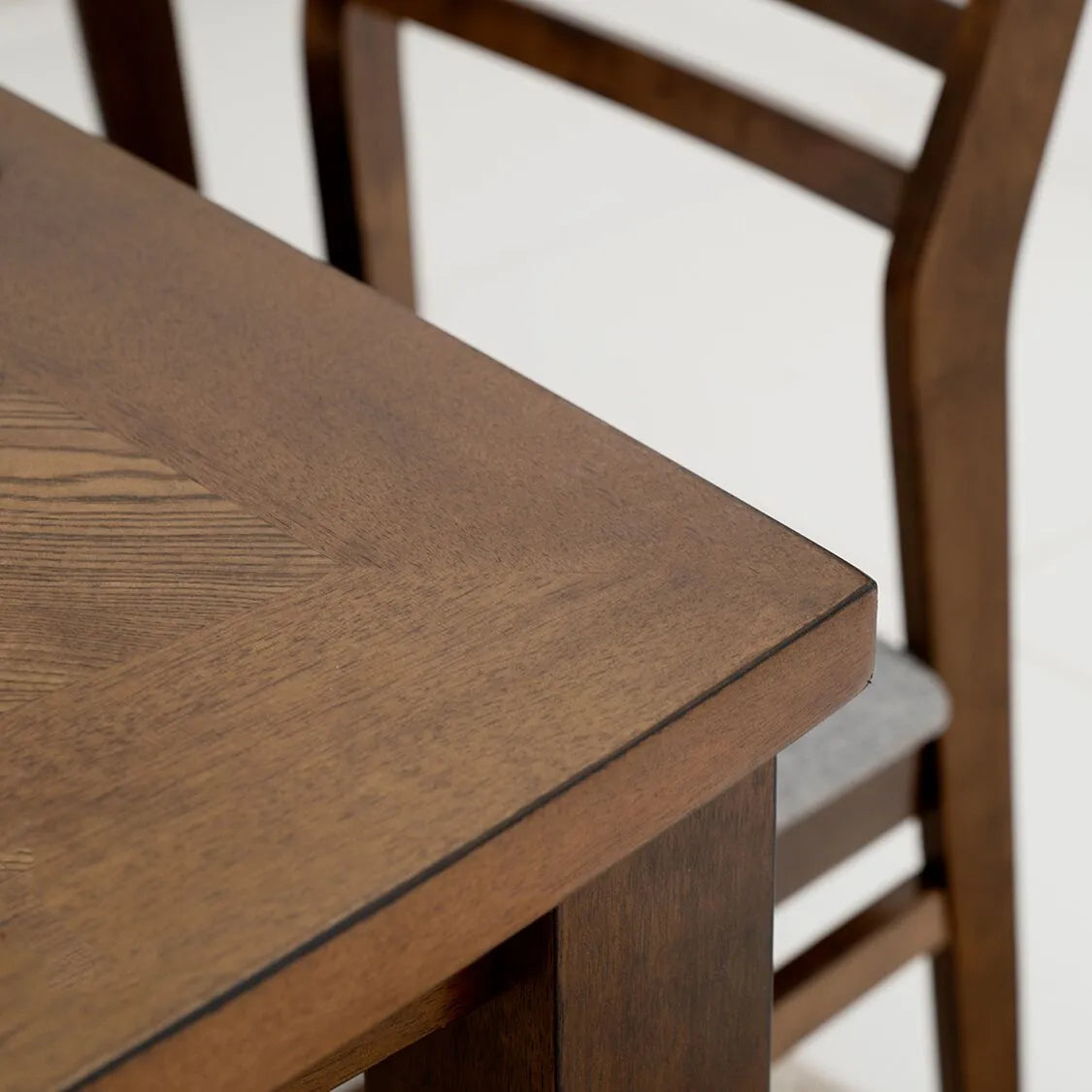 6-Seater Dining Set – Walnut