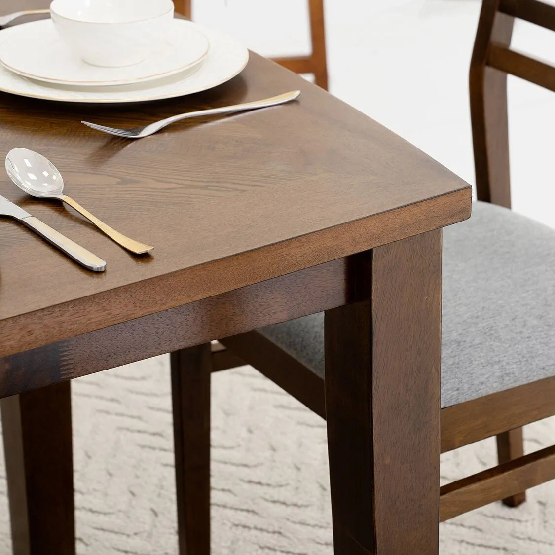 6-Seater Dining Set – Walnut