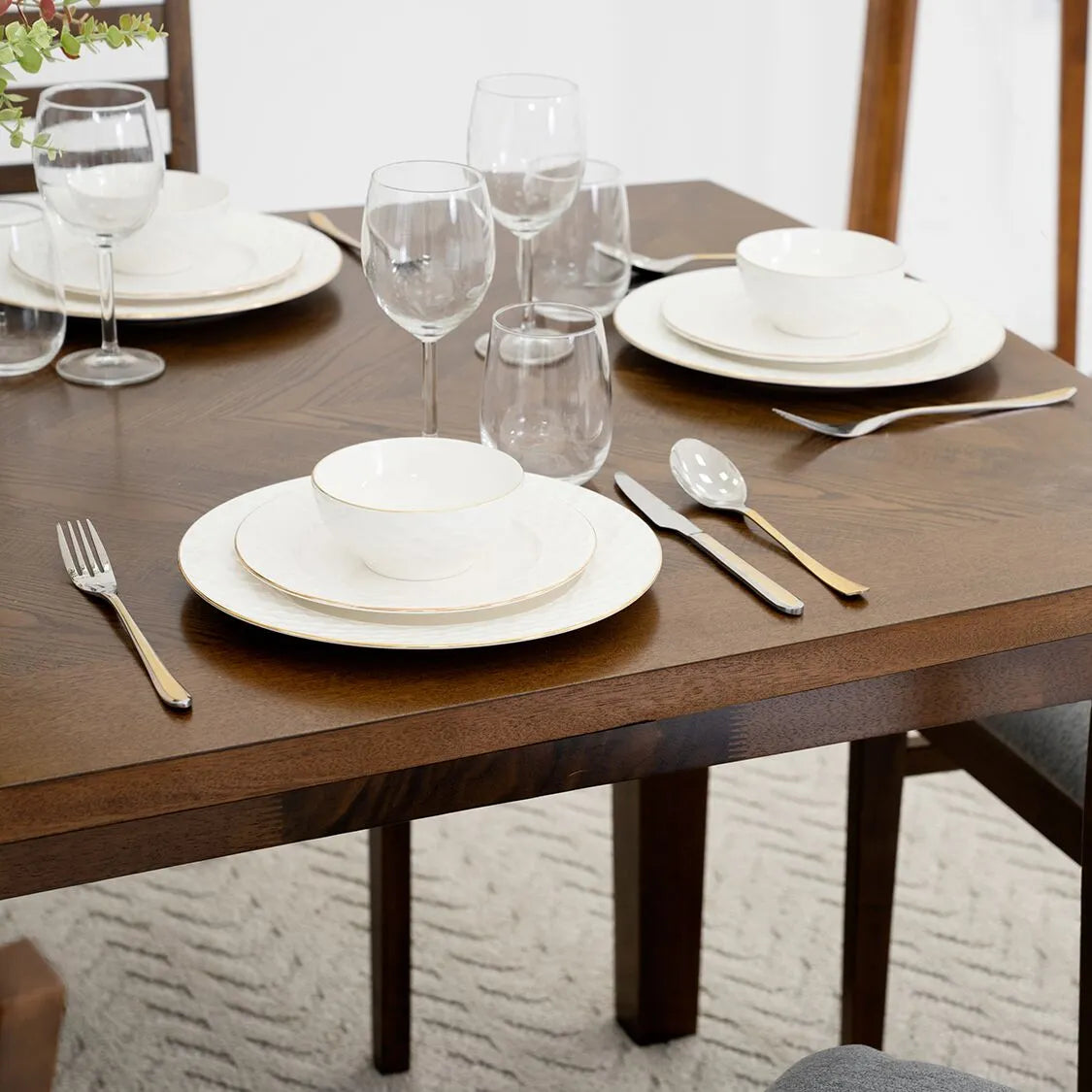 6-Seater Dining Set – Walnut