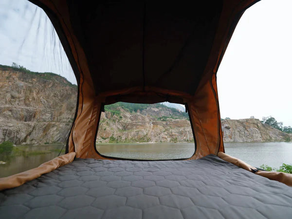 Design hard shell aluminum car roof top tent