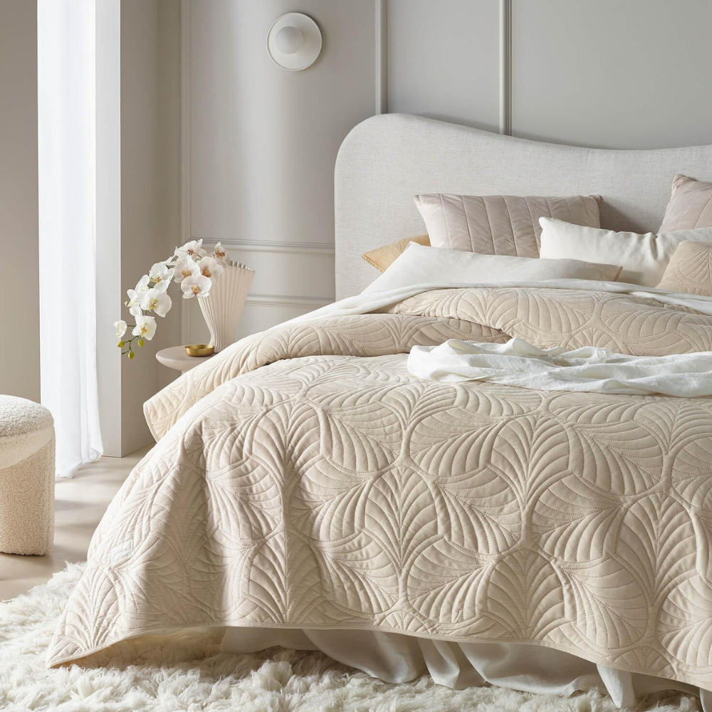 Modern Aqua Damask Twin/Twin XL Reversible Quilt Set with Sham – Hypoallergenic & Ultra-Soft-GCC Home Center
