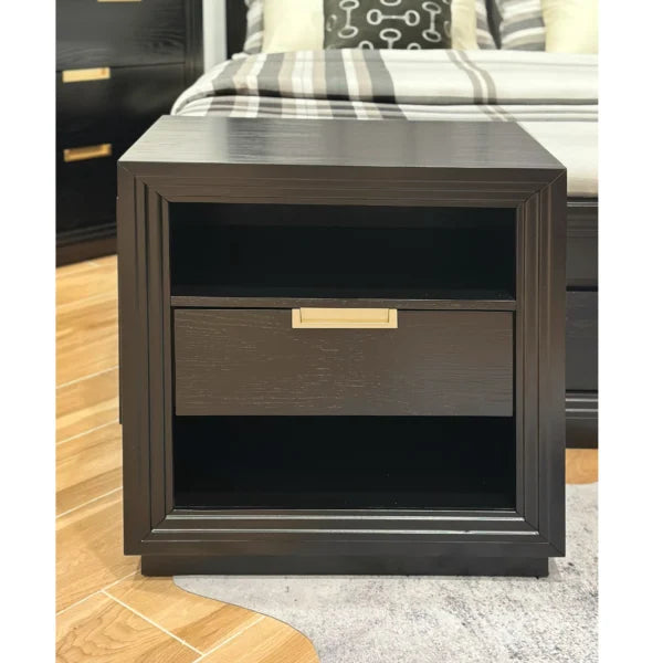 3 Pcs. Queen Bedroom Set
