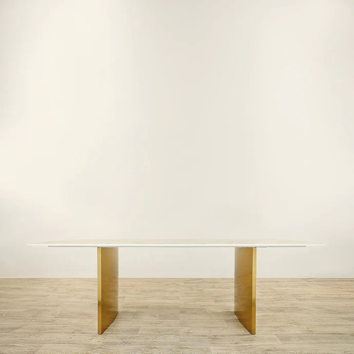 Luxury Natural Calacatta Marble Dining Table