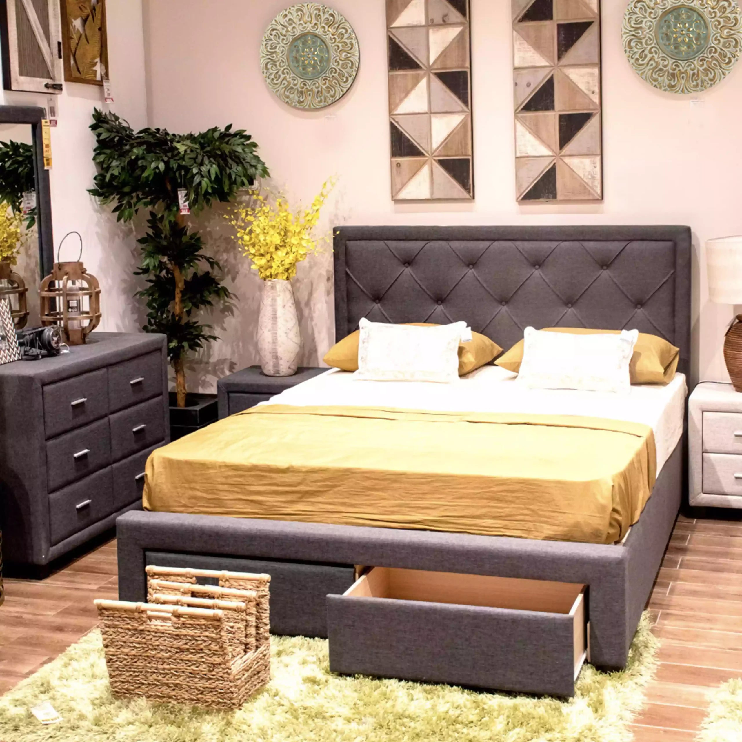 Sama Queen Bed – Dark Grey